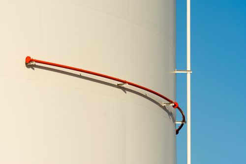 Level sensor on industrial storage tank