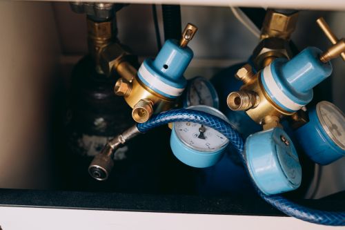 Flow meter instrumentation on pipeline
